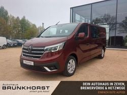 Rot Neu 2025 Renault Trafic Van / Kleinbus | 36.990 € (Superpreis)