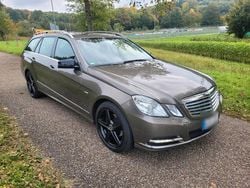 Gold Gebraucht 2011 Mercedes 190 Limousine | 7.600 € (Fairer Preis)