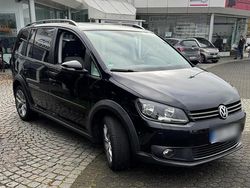 Schwarz Gebraucht 2013 VW Touran Cross Van / Kleinbus | 12.000 € (Teuer)