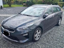 Grau Gebraucht 2018 Kia Ceed Sportswagon Spirit Kombi | 13.600 € (Etwas zu teuer)