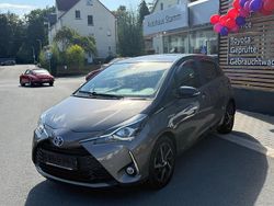 Platinumbronze metallic / mysticschwarz mica Gebraucht 2020 Toyota Yaris Hybrid Style Kleinwagen | 16.750 € (Fairer Preis)