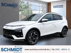 Atlas white / sol Gebraucht 2024 Hyundai Bayon Prime SUV | 22.980 € (Fairer Preis)