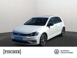 Weiss Gebraucht 2019 VW Golf VII IQ Drive Limousine | 17.422 € (Fairer Preis)