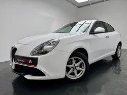 Weiß Gebraucht 2017 Alfa Romeo Giulietta Kleinwagen | 7.777 € (Fairer Preis)