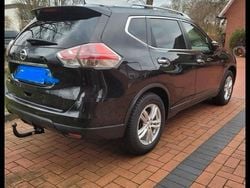 Schwarz Gebraucht 2014 Nissan X-Trail SUV | 11.000 € (Teuer)