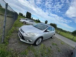 Grau Gebraucht 2011 Ford Fiesta Kleinwagen | 4.990 €