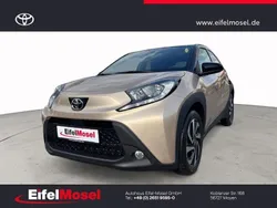 Schwarz Neu 2025 Toyota Aygo Kleinwagen | 17.960 €