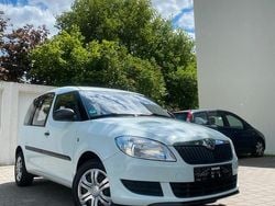 Weiß Gebraucht 2015 Skoda Roomster Plus Edition Kombi | 7.700 € (Teuer)