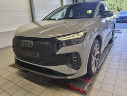 Kieselgrau Gebraucht 2023 Audi Q4 Sportback e-tron Advanced SUV | 30.935 € (Guter Preis)