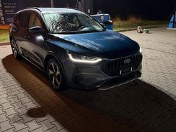 Blau Gebraucht 2022 Ford Focus Active Kombi | 17.950 € (Fairer Preis)