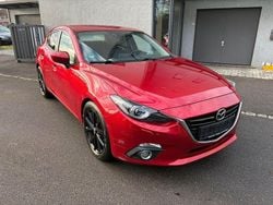 Rot Gebraucht 2016 Mazda 3 Sports-Line Limousine | 7.900 € (Guter Preis)