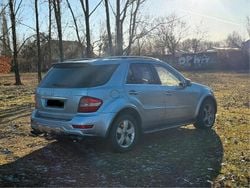 Blau Gebraucht 2008 Mercedes ML320 AMG SUV | 4.900 €
