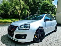 VW Golf V