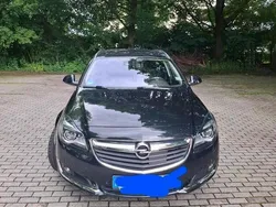 Schwarz Gebraucht 2015 Opel Insignia Business Kombi | 11.800 € (Etwas zu teuer)