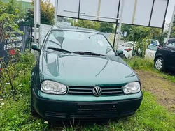 Grün Gebraucht 1999 VW Golf IV Kleinwagen | 1.600 € (Etwas zu teuer)