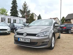 Grau Gebraucht 2015 VW Golf VII Comfortline Limousine | 6.990 € (Superpreis)
