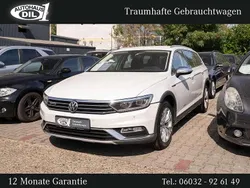 Weiß (metallic) Gebraucht 2019 VW Passat Kombi | 19.650 € (Fairer Preis)