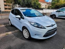 Weiß Gebraucht 2009 Ford Fiesta Trend Kleinwagen | 2.500 € (Guter Preis)