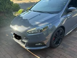 Grau Gebraucht 2017 Ford Focus ST Kombi | 16.200 € (Teuer)