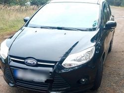 Schwarz Gebraucht 2013 Ford Focus Kleinwagen | 4.600 €