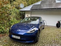 Blau Gebraucht 2020 Tesla Model 3 Standard Range Limousine | 21.100 € (Guter Preis)