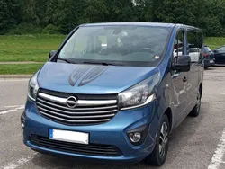 Blau Gebraucht 2018 Opel Vivaro S Van | 27.499 €