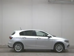 Grau Gebraucht 2021 Fiat Tipo Life Limousine | 6.980 €