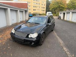 Schwarz Gebraucht 2006 Mercedes C220 Kombi | 1.700 €