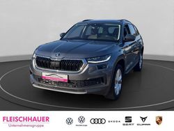 Grau Gebraucht 2022 Skoda Kodiaq Tour SUV | 29.990 € (Fairer Preis)