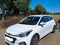 Weiß Gebraucht 2019 Hyundai i20 Active Kleinwagen | 13.350 € (Fairer Preis)