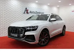 Weiß Gebraucht 2022 Audi Q8 S-Line SUV | 53.950 € (Superpreis)