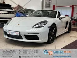 Weiß Gebraucht 2017 Porsche 718 Boxster S Chrono Cabrio | 71.900 € (Teuer)