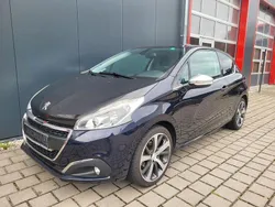 Gebraucht 2016 Peugeot 208 Allure Kleinwagen | 4.000 € (Guter Preis)