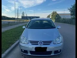 Silber Gebraucht 2005 VW Golf V Kleinwagen | 6.990 € (Teuer)