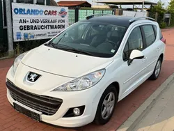 Weiß Gebraucht 2012 Peugeot 207 Premium Kombi | 4.400 € (Fairer Preis)