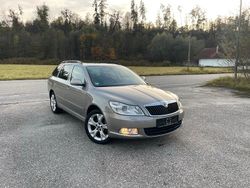 Beige Gebraucht 2011 Skoda Octavia Kombi | 7.500 € (Fairer Preis)
