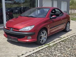 Rot Gebraucht 2003 Peugeot 206 CC Cabrio | 1.999 € (Etwas zu teuer)