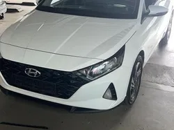 Weiß Gebraucht 2022 Hyundai i20 Edition 30+ Kleinwagen | 15.700 € (Guter Preis)
