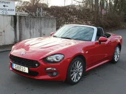 Rot Gebraucht 2017 Fiat 124 Spider Lusso Cabrio | 18.900 € (Fairer Preis)