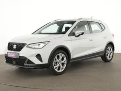 Nevada weiss Gebraucht 2023 Seat Arona FR SUV | 20.435 € (Fairer Preis)