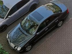 Grau Gebraucht 2008 Mercedes E200 Limousine | 6.500 € (Fairer Preis)