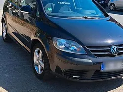 Schwarz Gebraucht 2007 VW Golf Plus Cross Van / Kleinbus | 4.999 € (Fairer Preis)