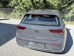 Grau Gebraucht 2020 VW Golf VII Style Limousine | 20.900 € (Etwas zu teuer)