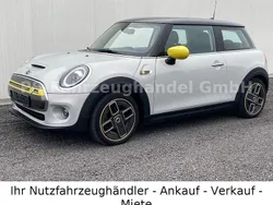 Silber Gebraucht 2020 Mini Cooper SE Kleinwagen | 16.500 € (Fairer Preis)