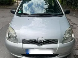 Silber Gebraucht 2001 Toyota Yaris Coupé | 1.350 € (Fairer Preis)