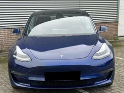 Blau Gebraucht 2021 Tesla Model 3 Limousine | 22.500 € (Guter Preis)