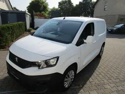 Weiss banquise Gebraucht 2020 Peugeot Partner Van / Kleinbus | 18.990 € (Teuer)