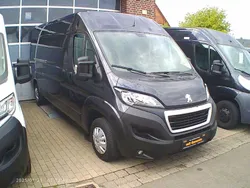 Grau Gebraucht 2019 Peugeot Boxer Van | 17.490 € (Etwas zu teuer)