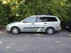 Grau Gebraucht 2004 Ford Focus Kombi | 600 € (Guter Preis)