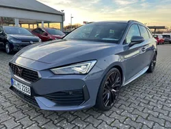Grau Gebraucht 2023 Cupra Leon VZ Limousine | 36.690 € (Etwas zu teuer)